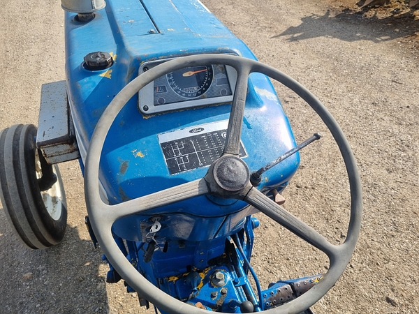 Chris Atkin & Son Ltd - Ford 3000